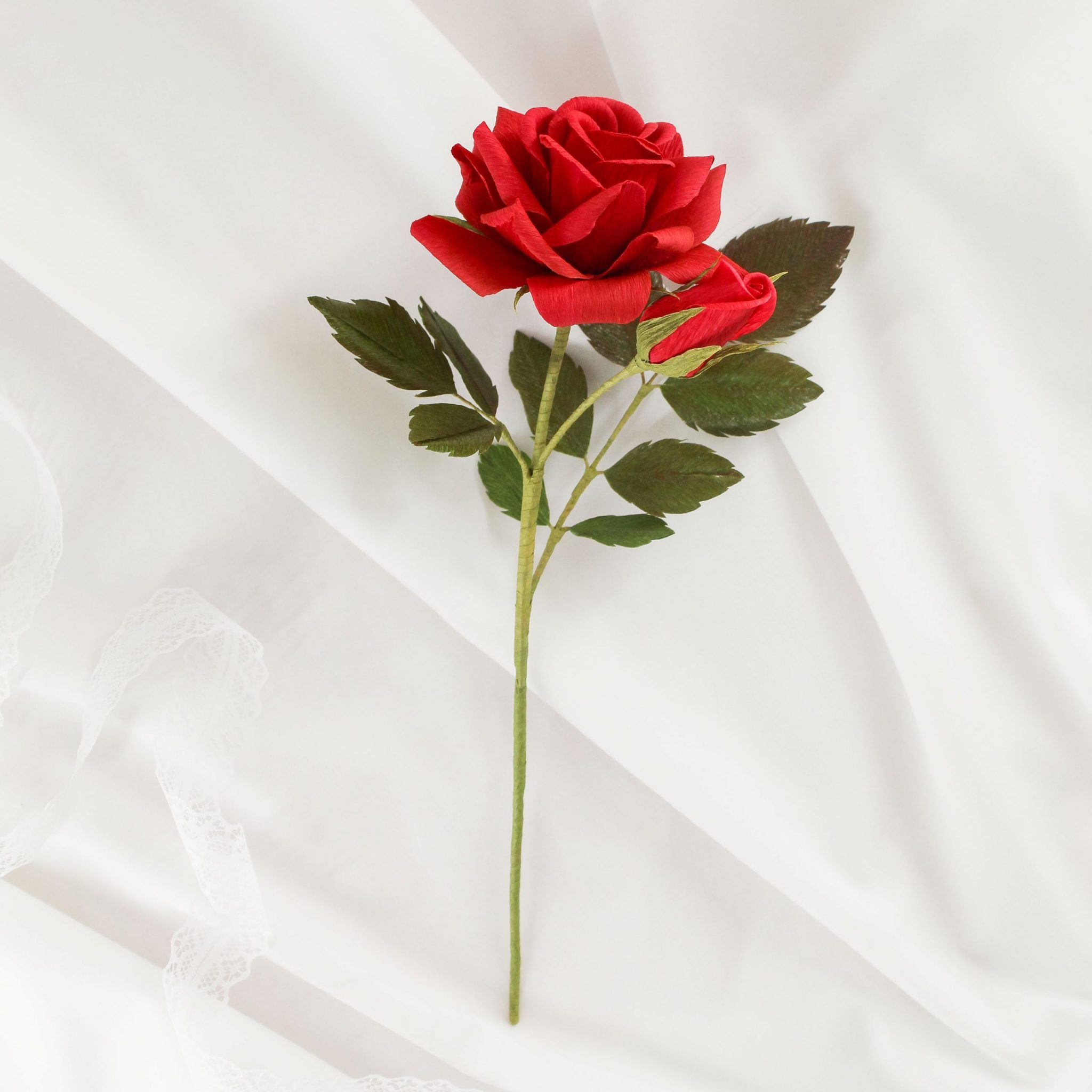 rosa roja papel crepé realista, flores para siempre, arte floral en papel, diseño floral en papel, comprar rosas de papel realistas
