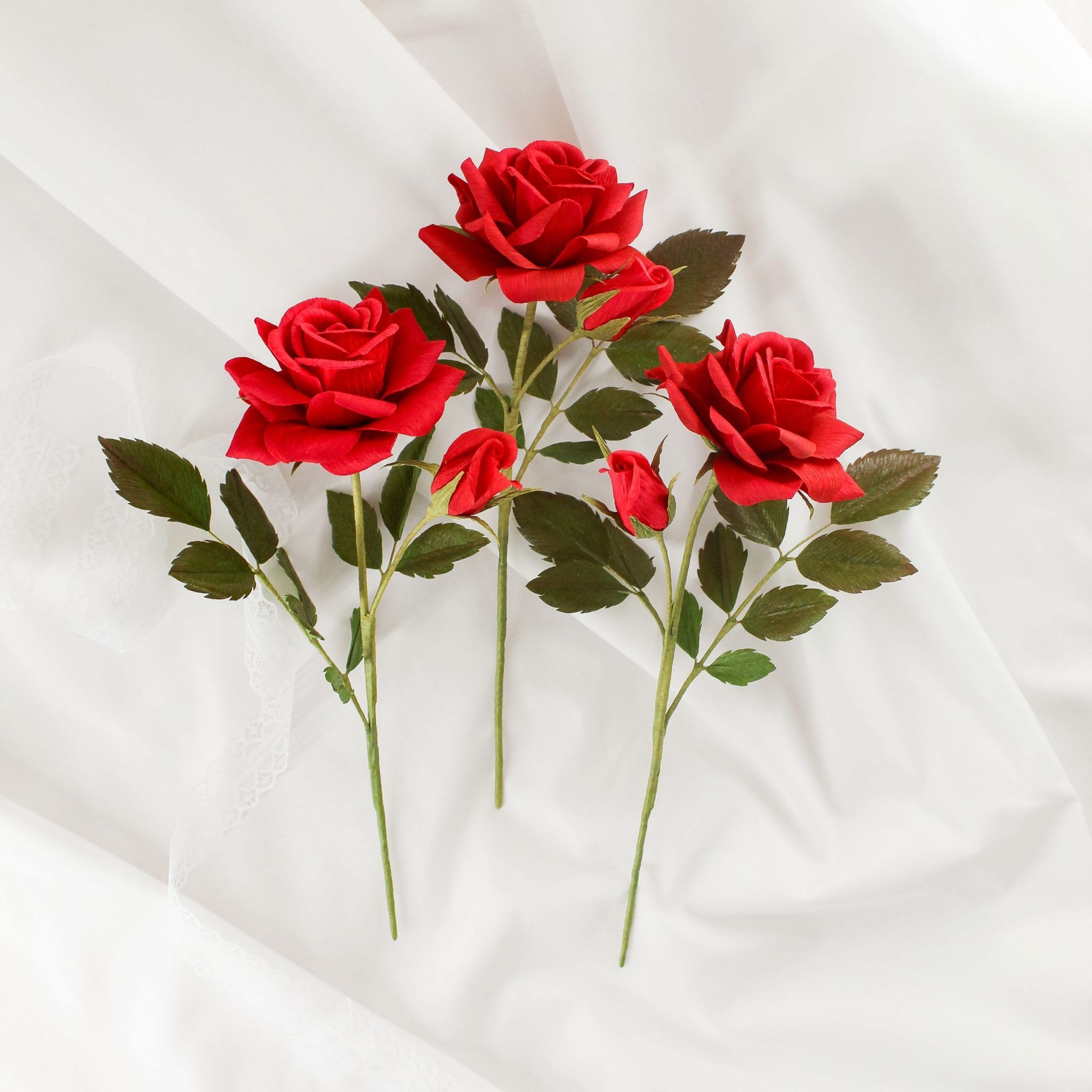 rosa roja papel crepé realista, flores para siempre, arte floral en papel, diseño floral en papel, comprar rosas de papel realistas