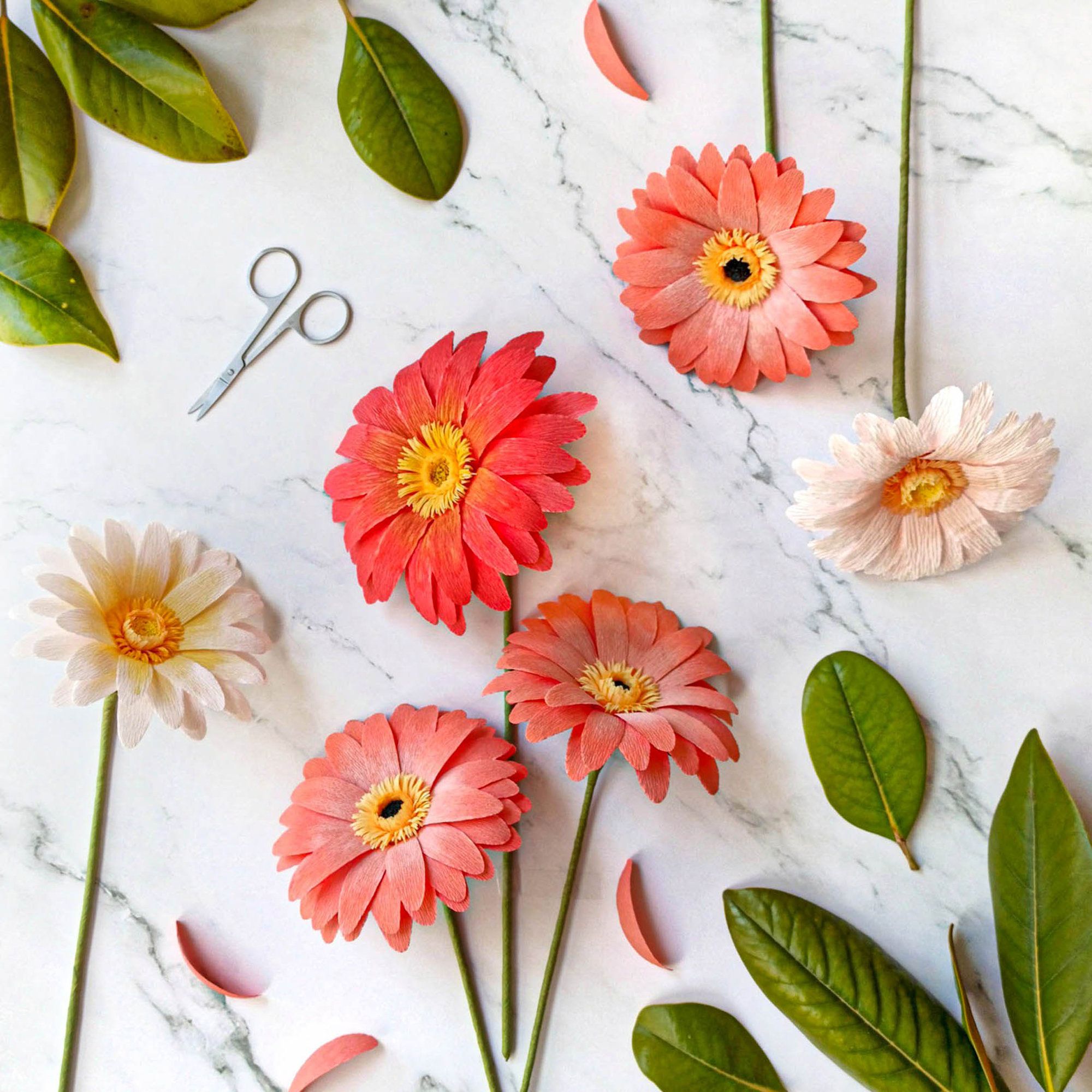 Gerberas de papel crepé, ramo de gerberas, ramo flores de papel, set de flores, flores de papel crepé, ramo de margaritas, flores realistas