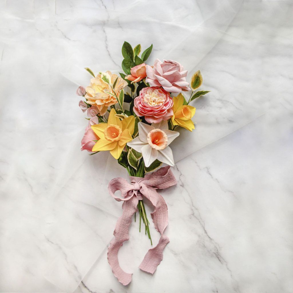 ramo de papel con flores de primavera