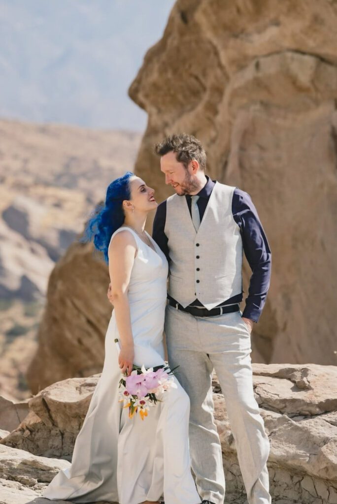 Ramo de novia personalizado hecho a mano con flores de papel crepé