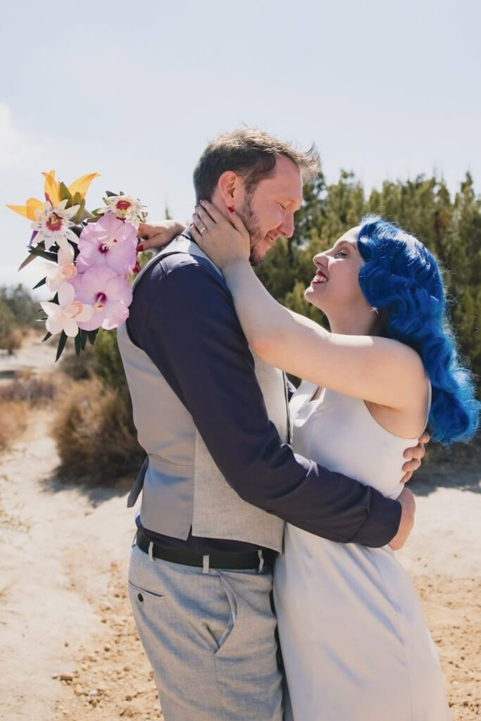 Ramo de novia personalizado hecho a mano con flores de papel crepé