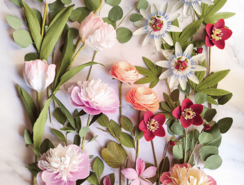 flores de papel realistas elaboradas artesanalmente