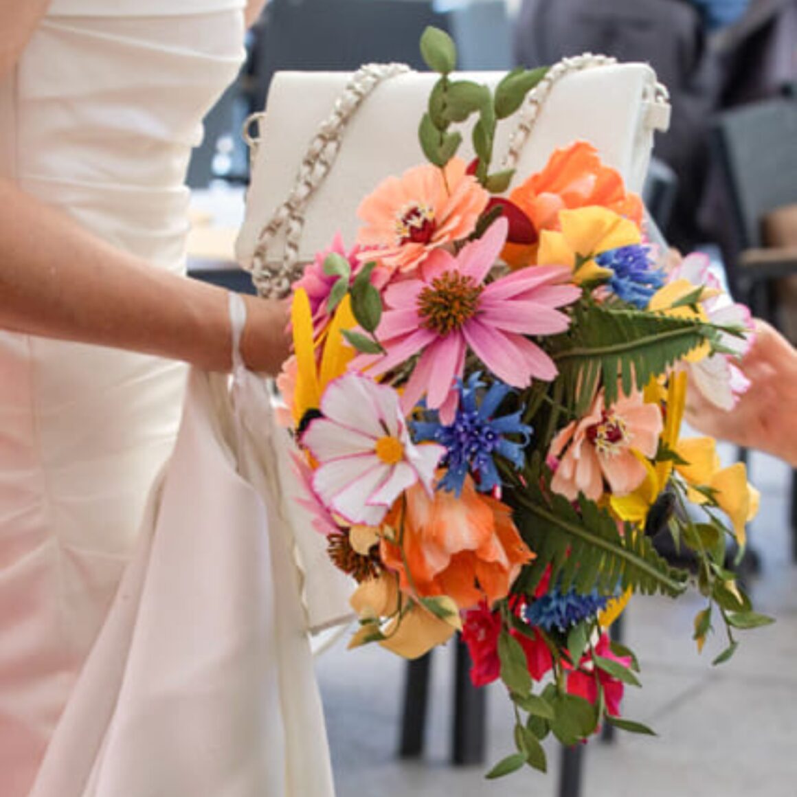 Ramo de novia personalizado de flores de papel
